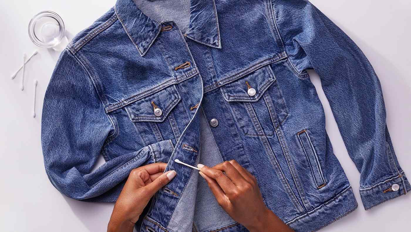Fresh Oil Marks Need Blotting Before the Main Wash