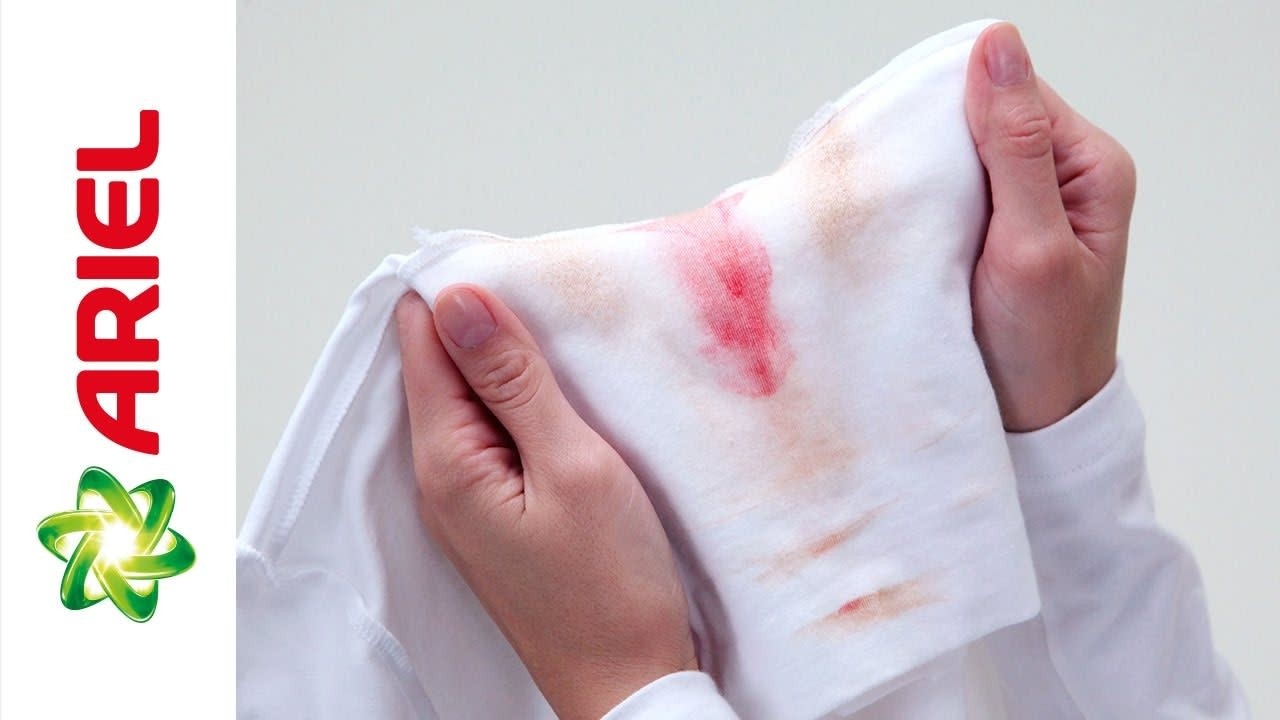 Removing Makeup Marks from Clothes: Pretreating Greasy Cosmetic Marks on Clothing