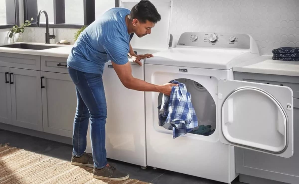 Choosing a Steamer or an Iron: Alternative Wrinkle Removal Still Needs a Care Check