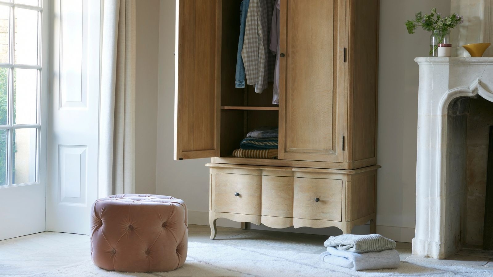 Storing Wool Sweaters: Seasonal Winter Storage Needs the Right Container